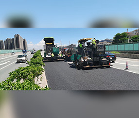 花园小区楼盘路面施工